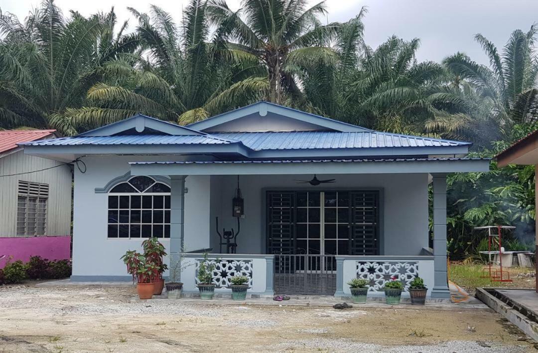 Atocha Homestay - Terong@Taiping Kampong Salak Exterior photo